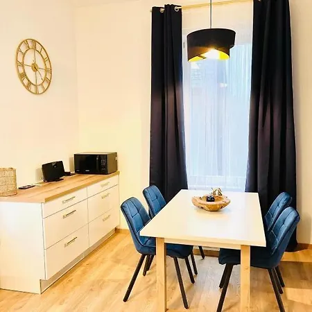 Apartment Im Blauen Am Wildpark - Parkplatz - Gem Balkon - Garten - W-lan